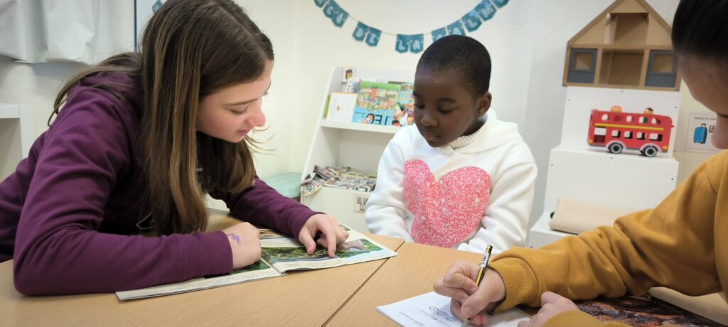 aprenentatge entre iguals